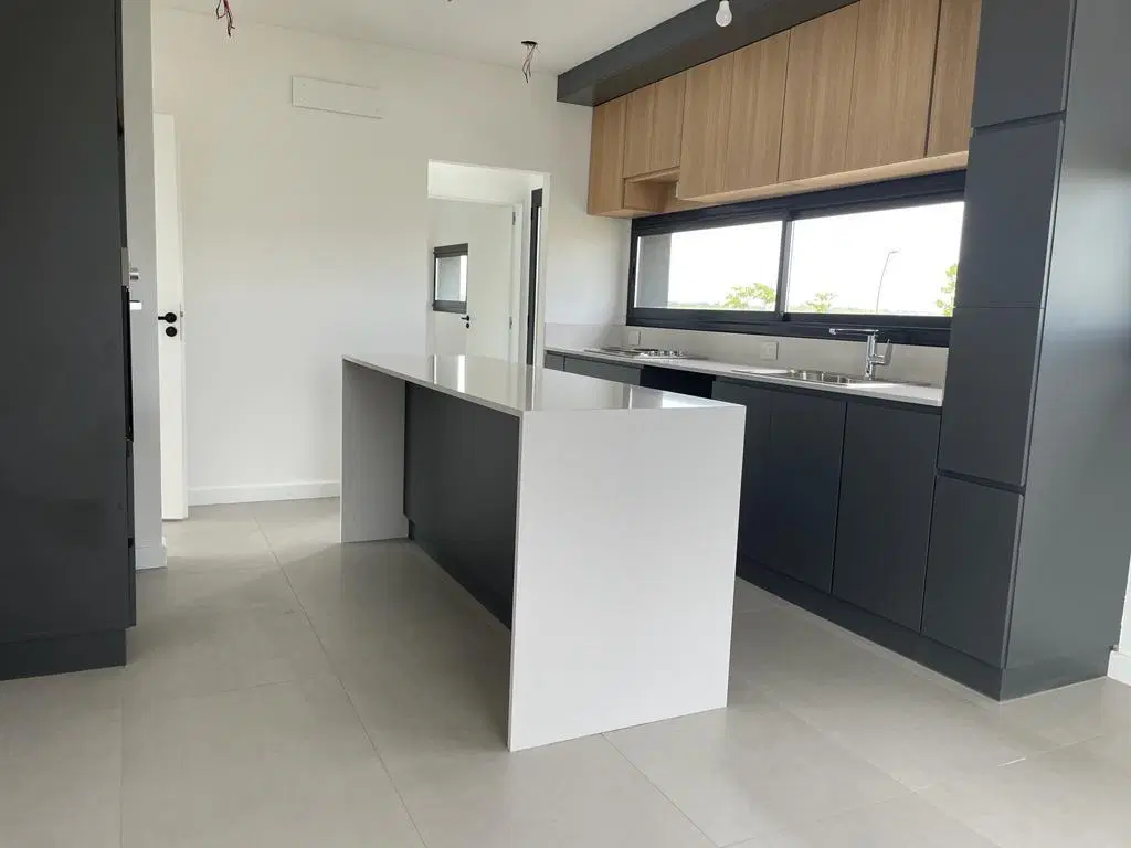 ALQUILER- Casa al agua amoblada en Costas, Puertos (4 dormitorios en suite, pileta climatizada) 4
