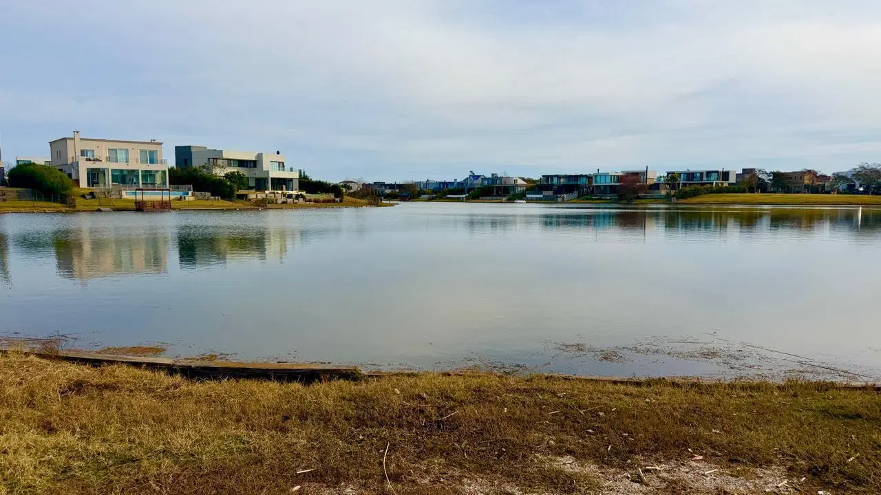 Terreno al agua en venta / Puertos - Vistas 1