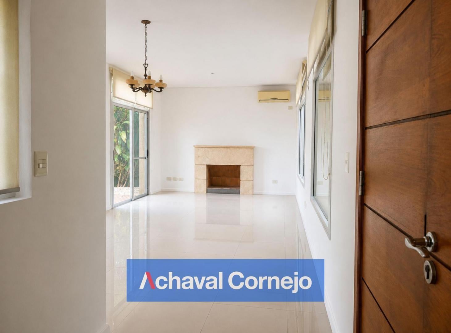 Foto de Alquiler | Casa 4 ambientes con vista a la laguna en Barrio Los sauces, imagen 2