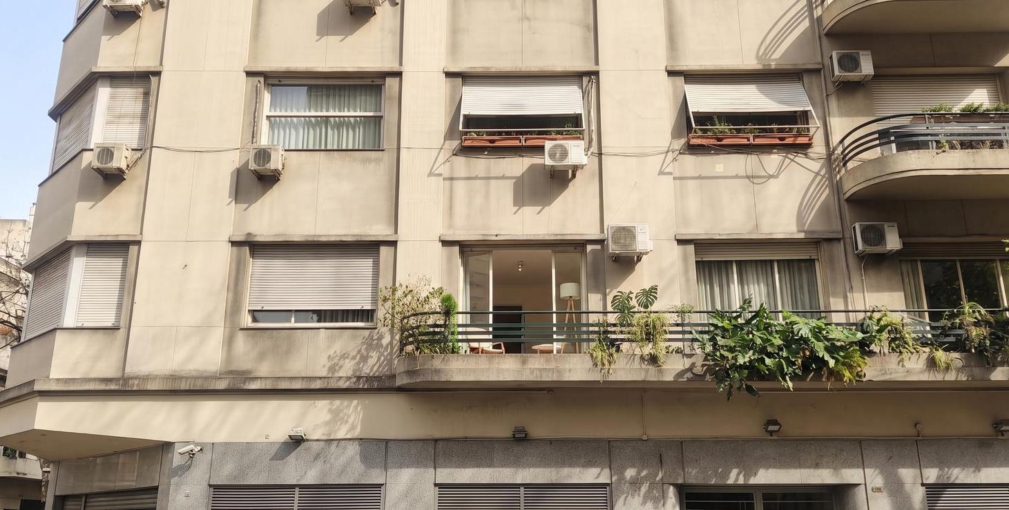 Foto de Venta Recoleta Departamento living y comedor a balcon y patio terraza 2, imagen 1