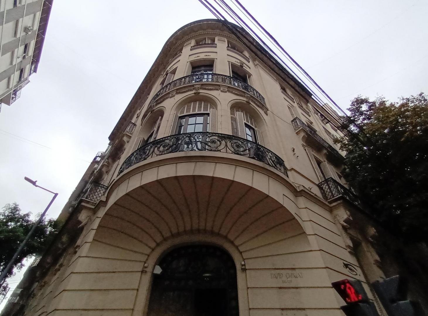 Foto de Edificio Comercial en Tribunales, imagen 1