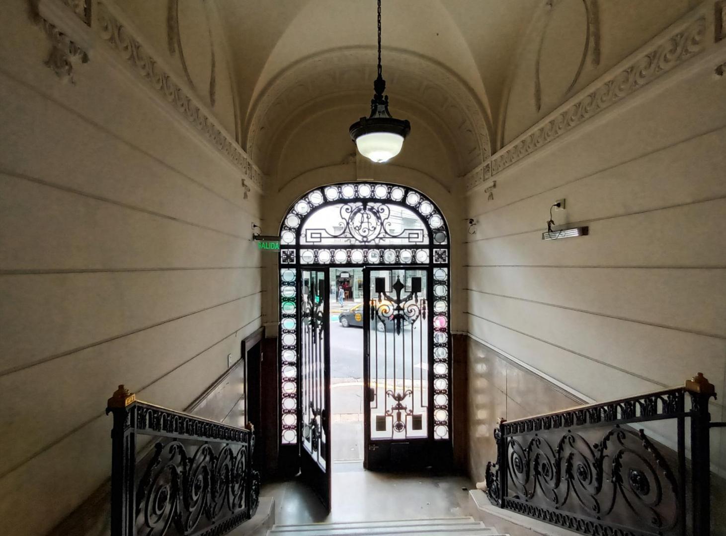 Foto de Edificio Comercial en Tribunales, imagen 2