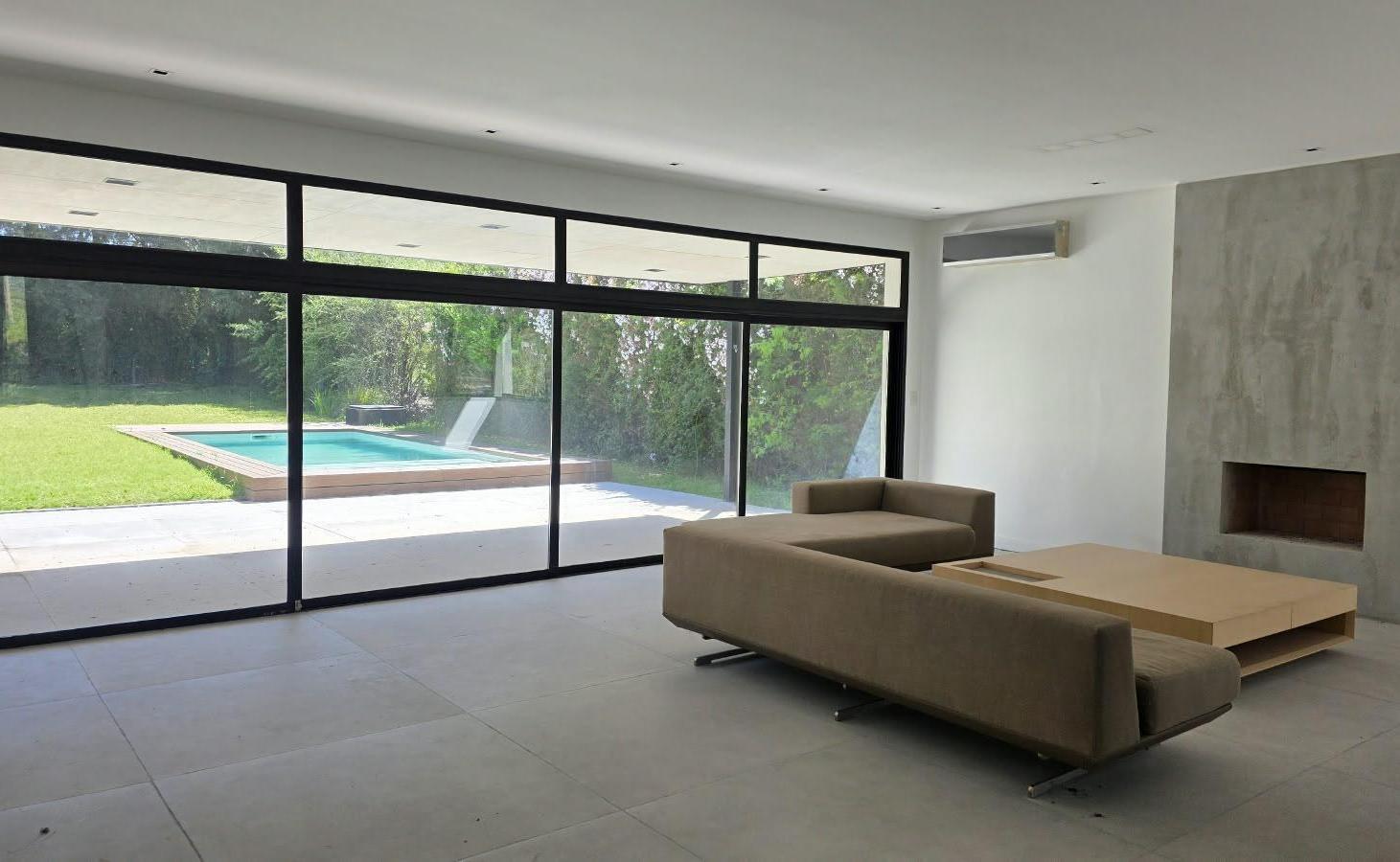 Foto de Moderna casa en venta en el exclusivo barrio cerrado Villa Pacheco, Don, imagen 2