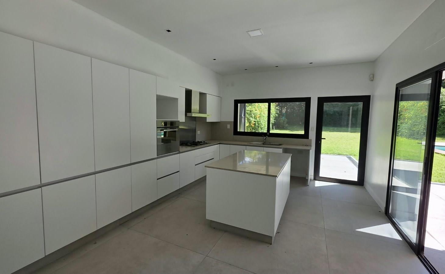 Foto de Moderna casa en venta en el exclusivo barrio cerrado Villa Pacheco, Don, imagen 3
