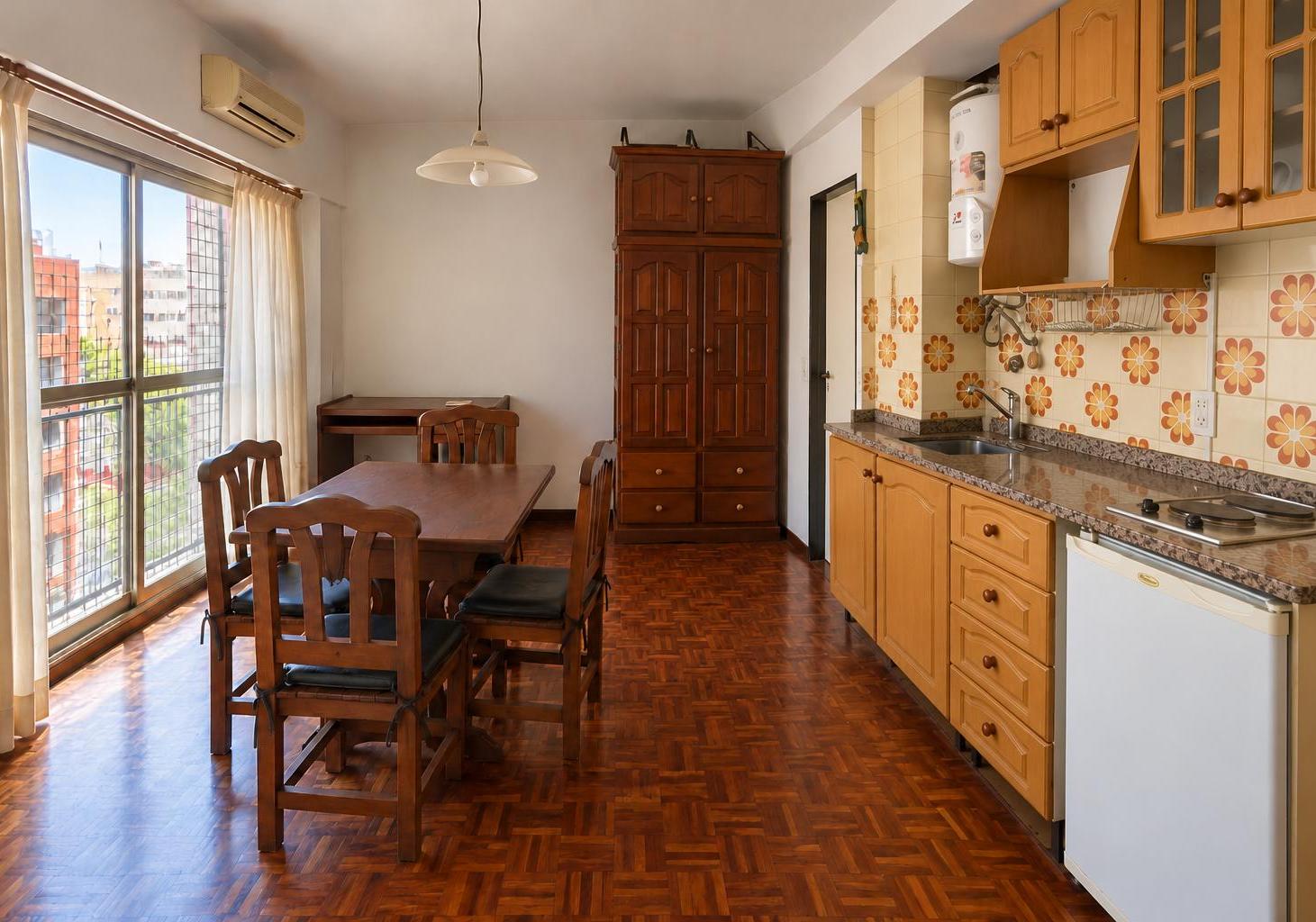 Foto de DEPARTAMENTO MONOAMBIENTE SEMI AMOBLADO BAJAS EXPENSAS, imagen 2