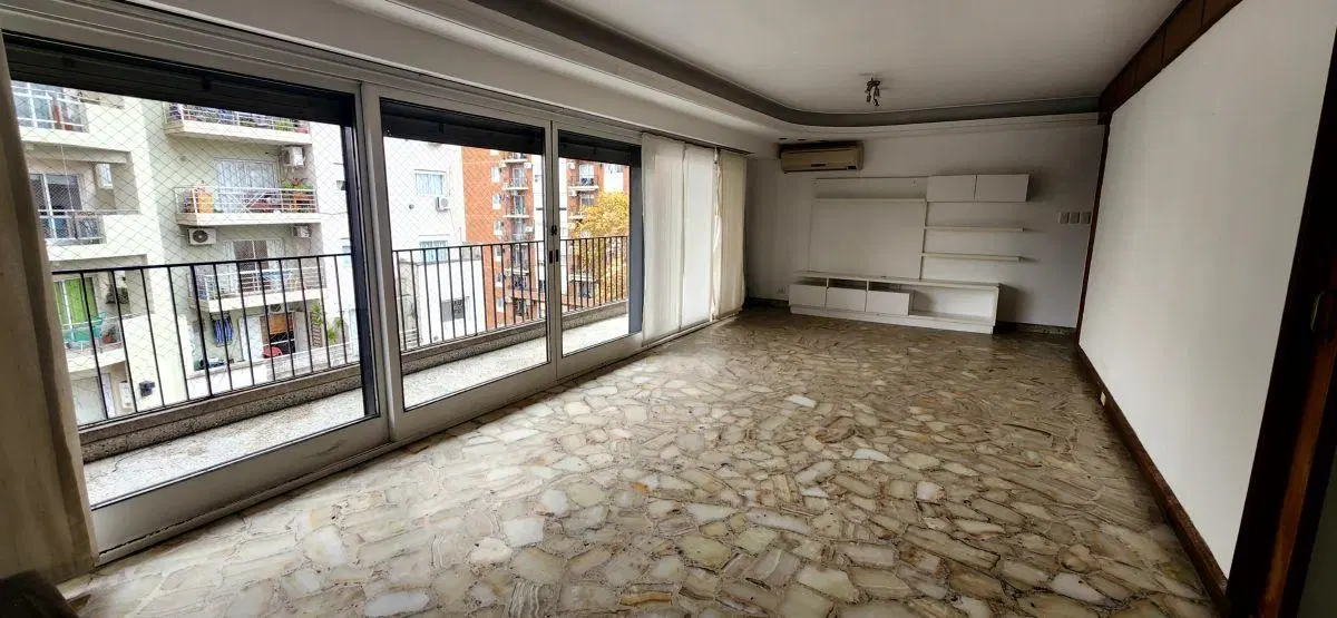 Departamento de 150 m2 con 3 dormitorios en alquiler en La Paternal 3