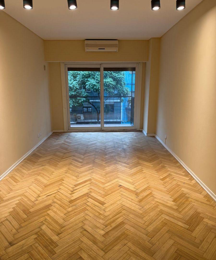 Foto de Venta Departamento de 80 m² con Cochera y Baulera en Belgrano C, imagen 2