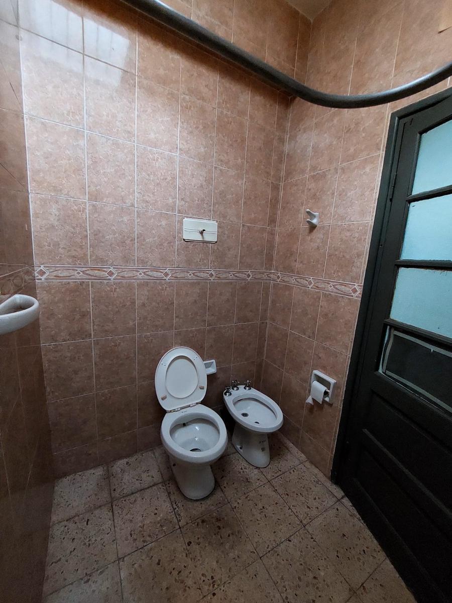 Foto de Venta Casa 3 dormitorios con patio - en España y Hospitales - Bv Segui, imagen 5
