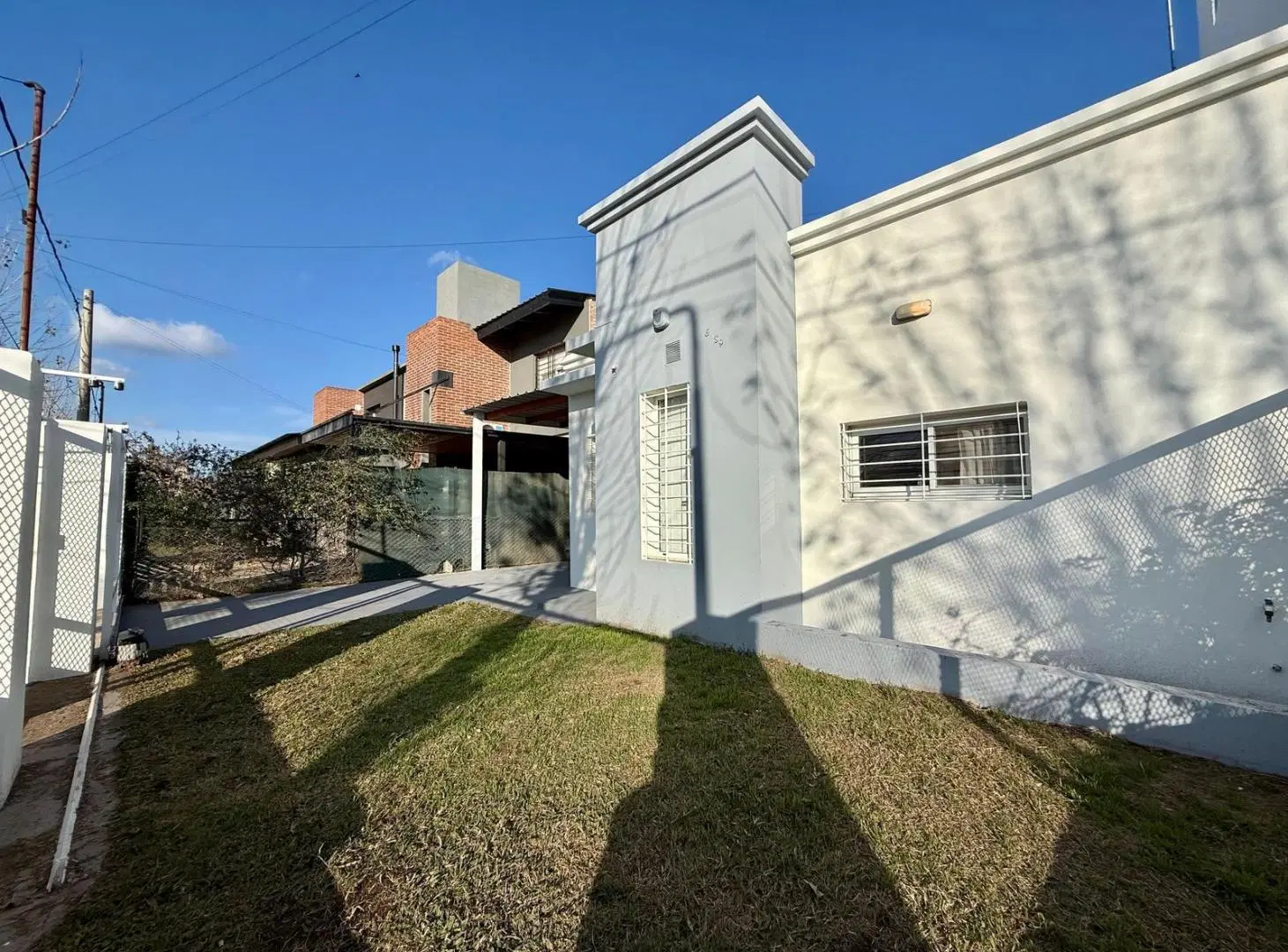Casa de 2 dormitorios con pileta, cochera y galería en Tierra de Sueños Alvear 5