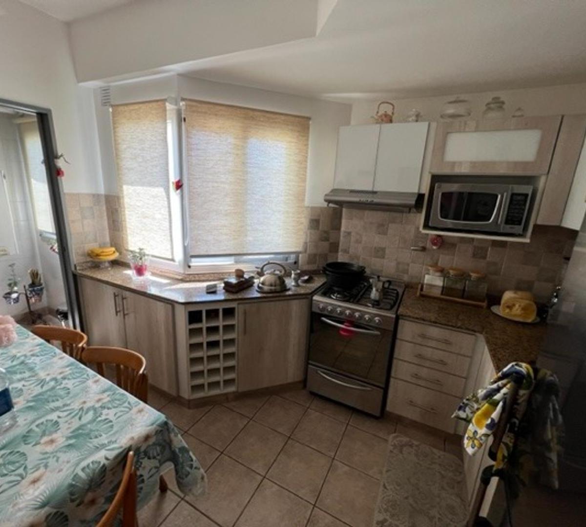 Venta Depto Centro San Martin, 3 Ambientes con Cochera. 3