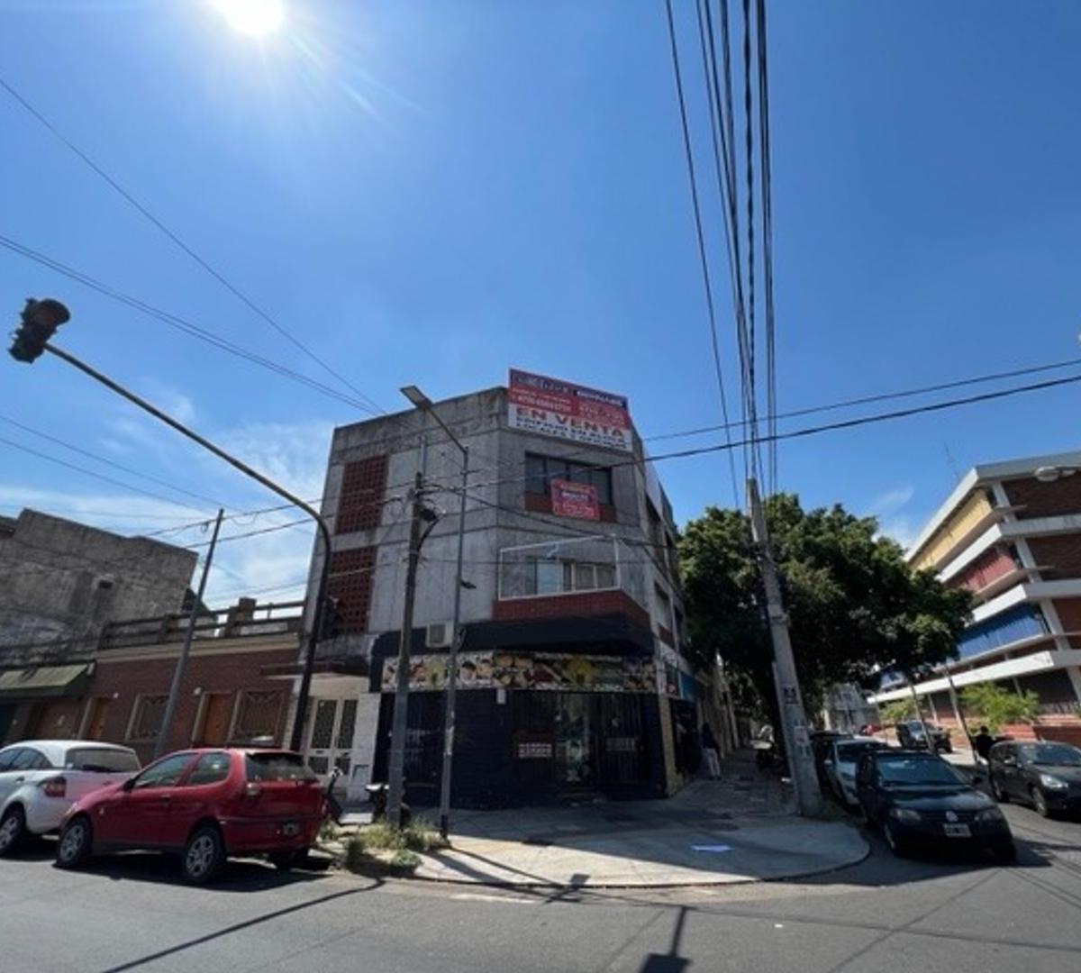 Venta San Martin Centro. Edificio C/locales y Departamentos 4