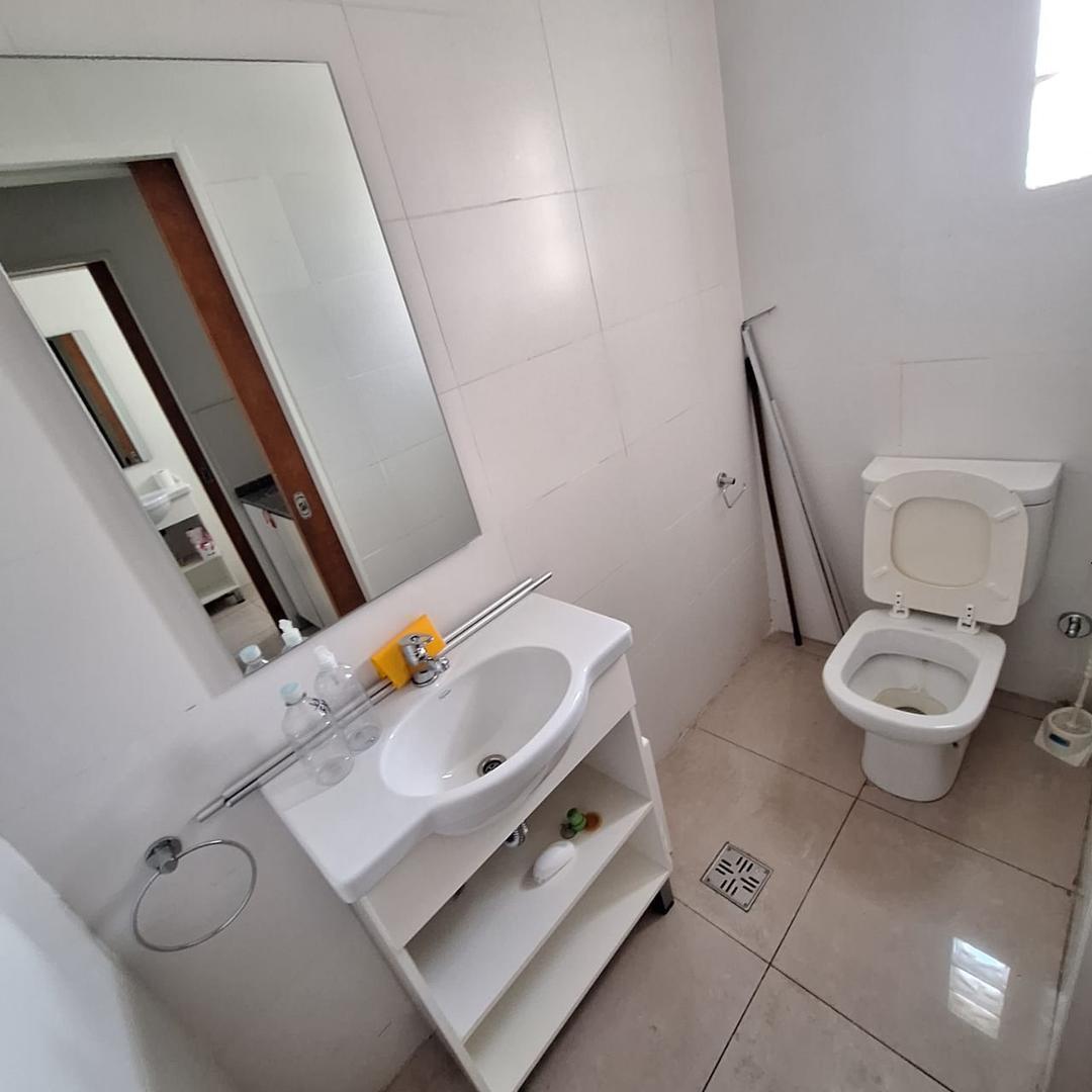 En Venta Oficina de 3 Amb con Opcion de Cochera. 3