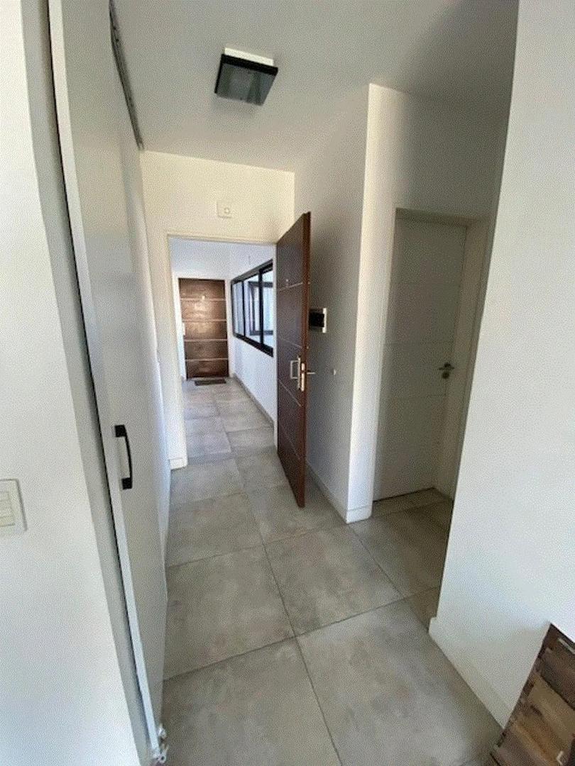 En Venta. Centro San Martin Dpto 2 Ambientes con Renta. 2