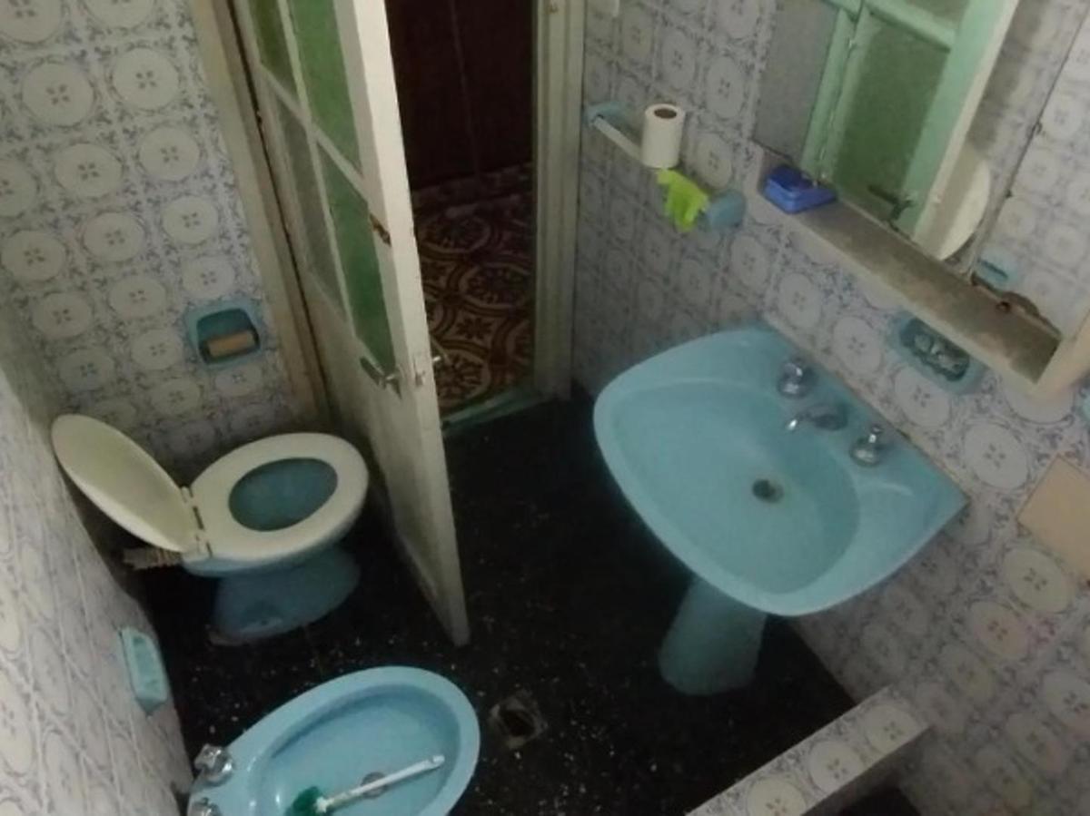 Venta Casa Para Dos Familias con Galpon Villa Lynch 4