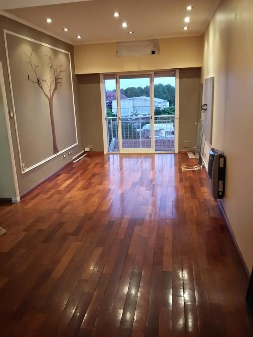 En Venta San Martin Centro 3 Ambientes. Apto Credito. 5