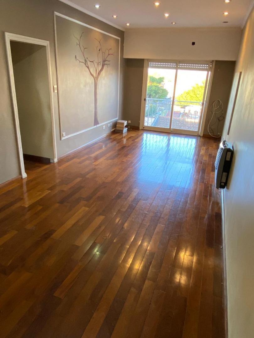 En Venta San Martin Centro 3 Ambientes. Apto Credito. 2