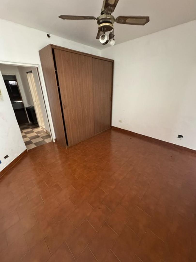 Casa en Alquiler de 3 Amb con Fondo y Depend de Servicio 3