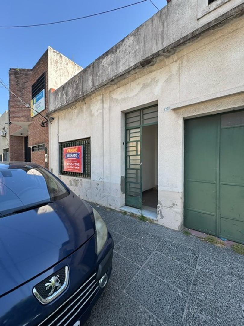 Casa en Alquiler de 3 Amb con Fondo y Depend de Servicio 4