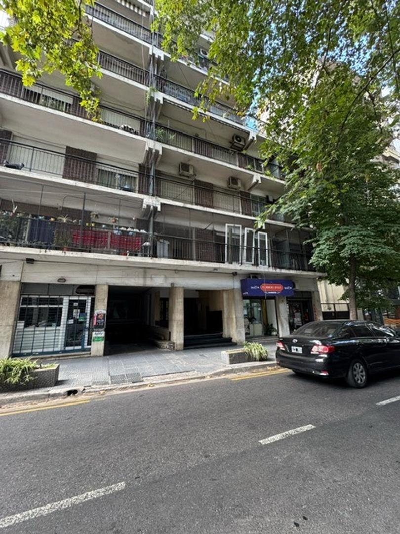 En Venta San Martin 2 Amb con Patio Pequeño. 2