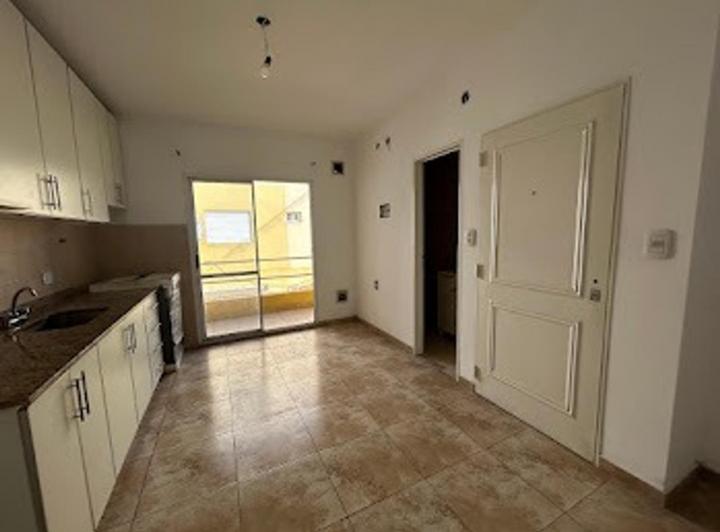 SAN MARTIN EN VENTA DUPLEX DE 4 AMB 1 PISO AL FRENTE 4