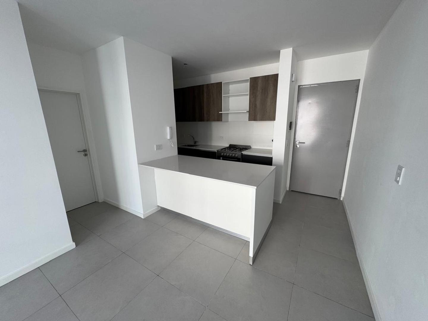 Foto de VENTA DEPARTAMENTO DOS AMBIENTES SAN MARTIN CENTRO A ESTRENA, imagen 2