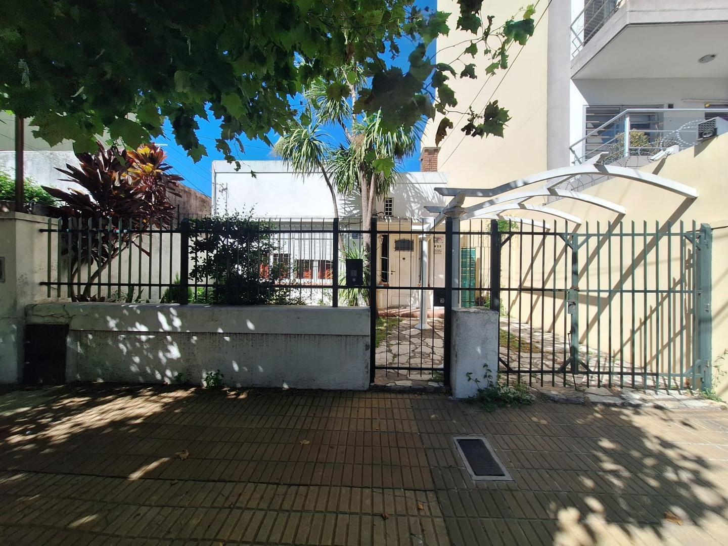 CASA CUATRO AMBIENTES Y QUINCHO SAN ANDRES
