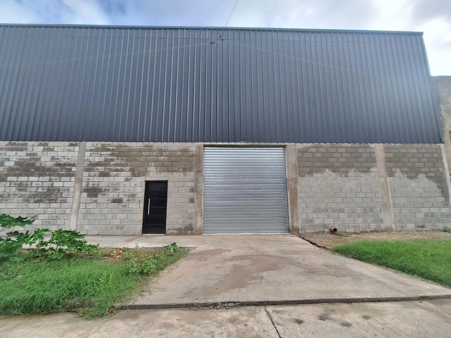 ALQUILER GALPON DEPOSITO VILLA BALLESTER 2