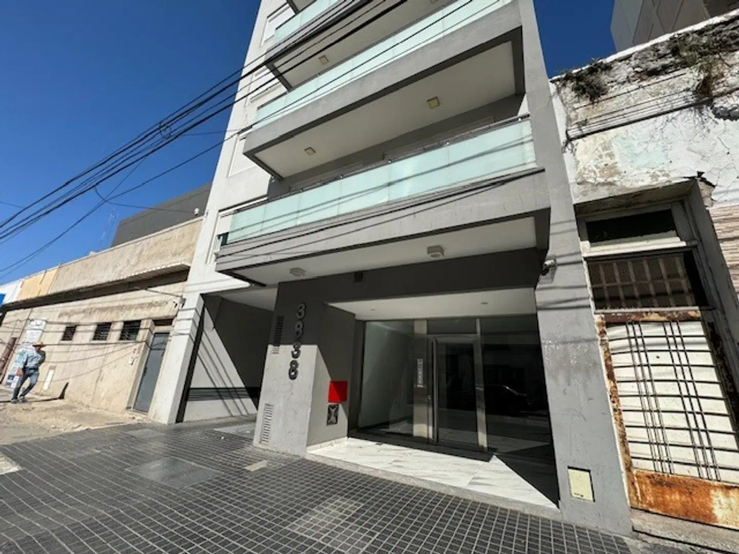 EN VENTA SEMIPISO A ESTRENAR 3 AMB AL FTE OP/COCHERA 2