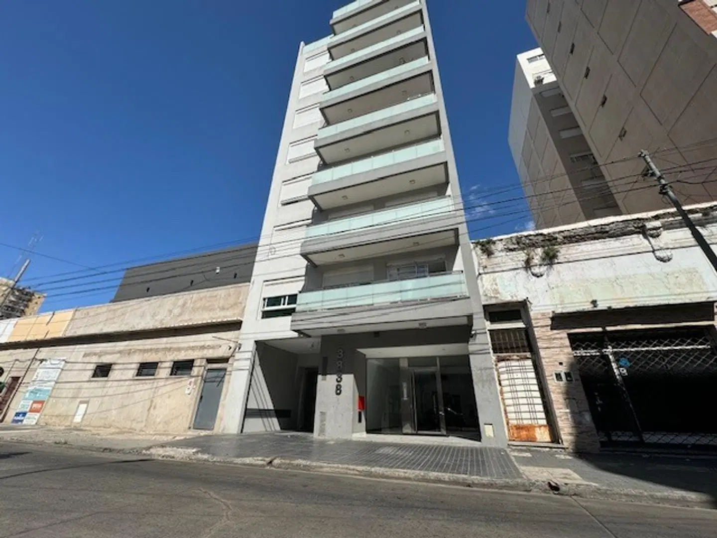 EN VENTA SEMIPISO A ESTRENAR 3 AMB AL FTE OP/COCHERA 1