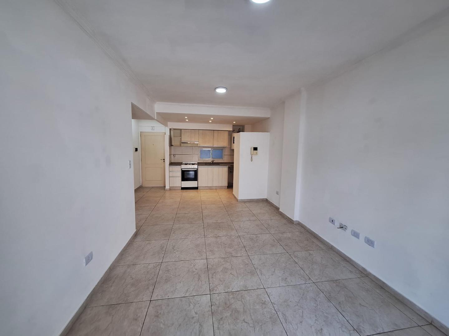 Foto de ALQUILER DEPARTAMENTO DOS AMBIENTES SAN MARTIN CENTRO, imagen 1