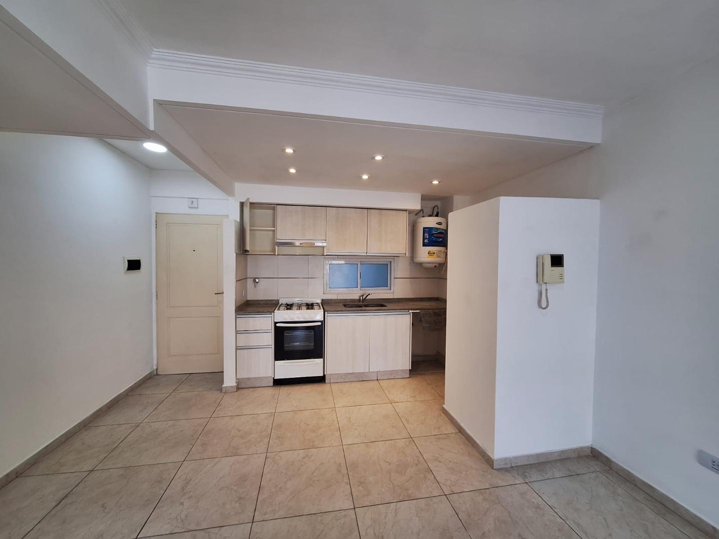 Foto de ALQUILER DEPARTAMENTO DOS AMBIENTES SAN MARTIN CENTRO, imagen 4