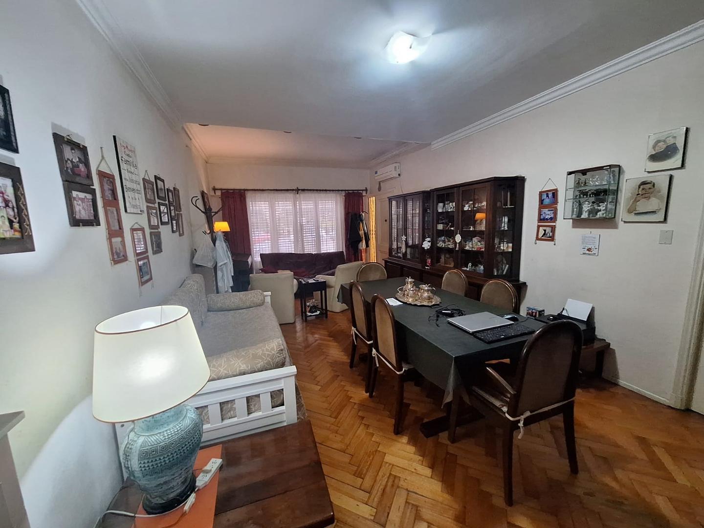 Foto de VENTA CASA CUATRO AMBIENTES CON COCHERA SAN MARTIN CENTRO, imagen 5