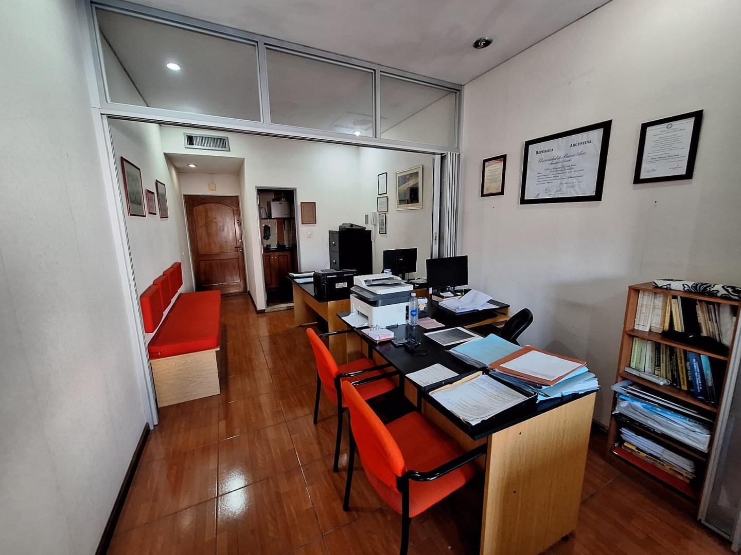 Foto de VENTA OFICINA SAN MARTIN CENTRO, imagen 4