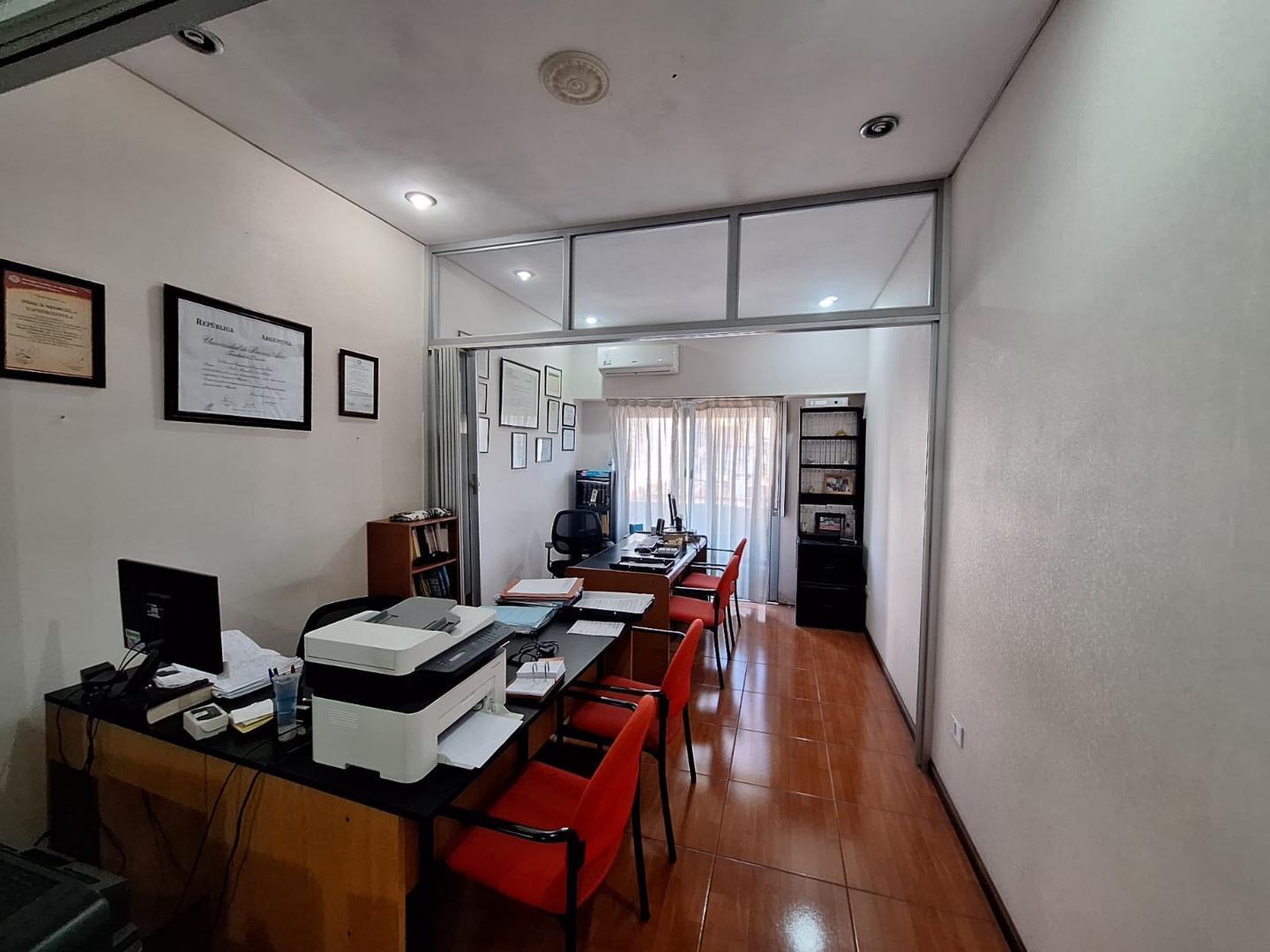 Foto de VENTA OFICINA SAN MARTIN CENTRO, imagen 2