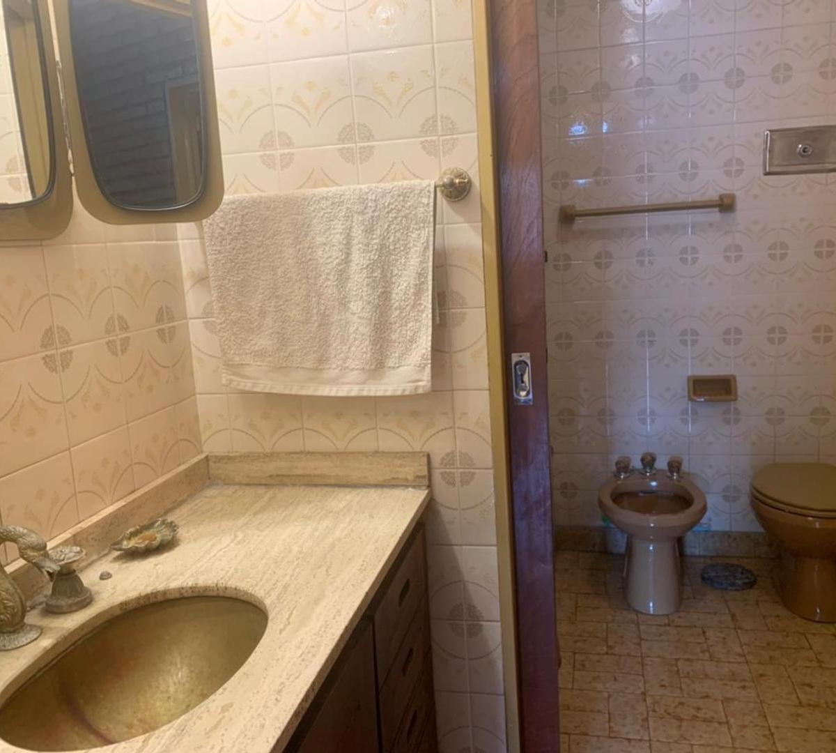 PROPIEDAD EN VILLA SARMIENTO-
