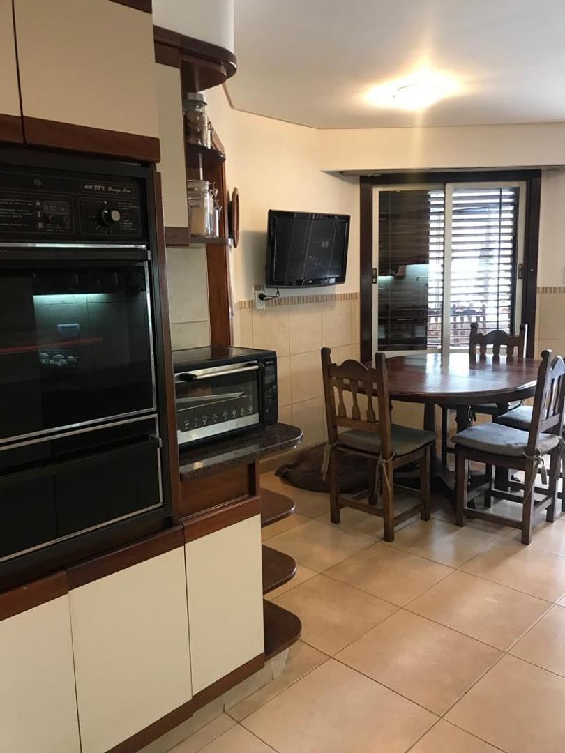 TRIPLEX VILLA SARMIENTO VENTA