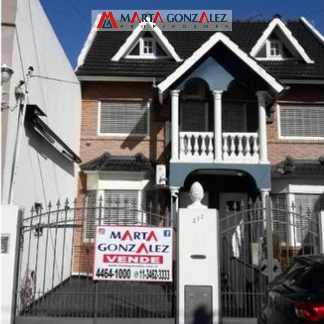Foto de TRIPLEX CERCANO AL COLEGIO WARD VENTA, imagen 3