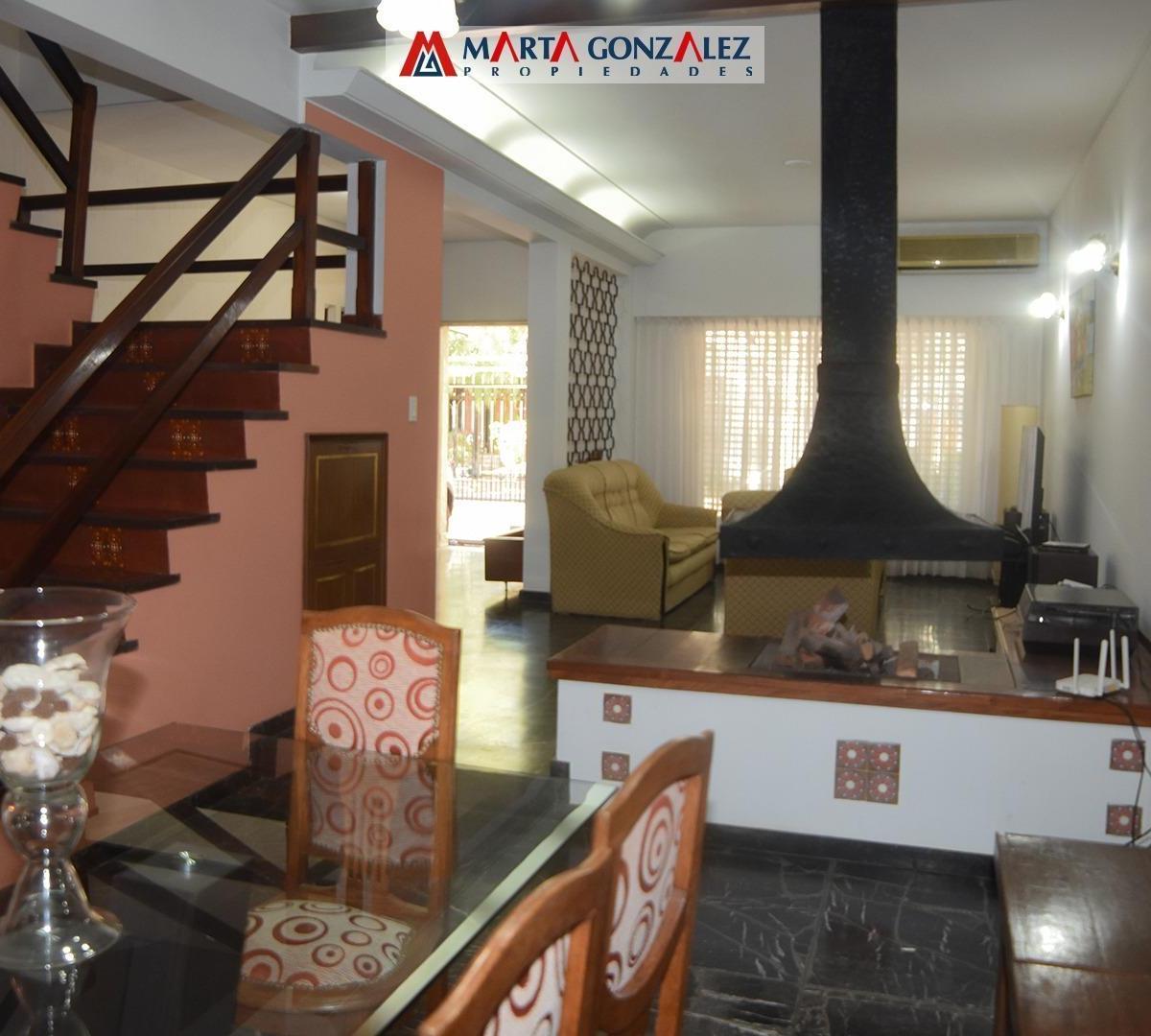 CASA EN VENTA 6 AMBIENTES VILLA SARMIENTO