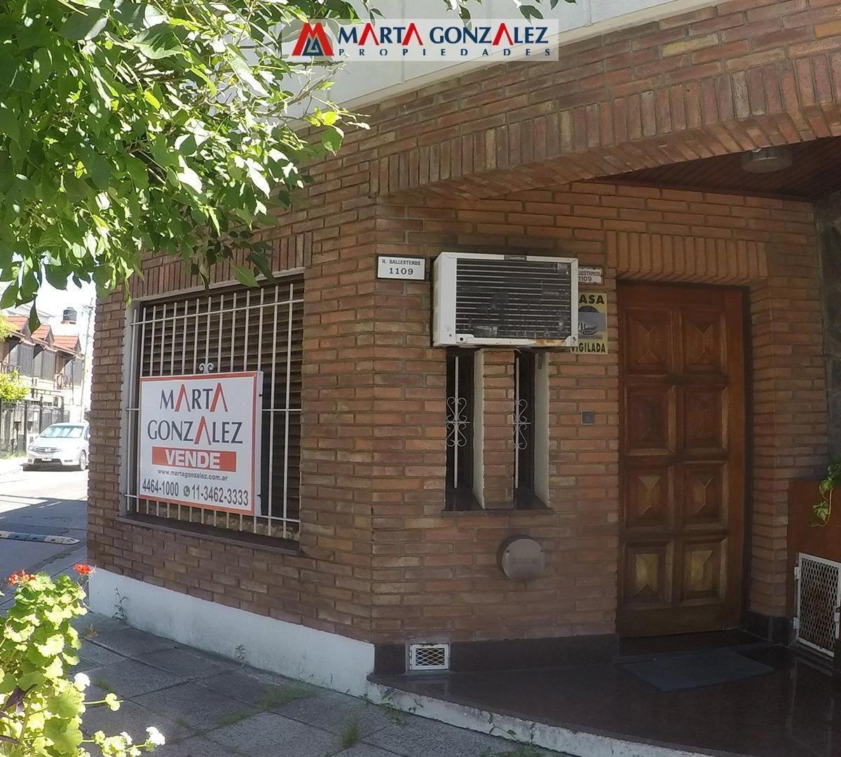 CASA 4 AMBIENTES EN VENTA