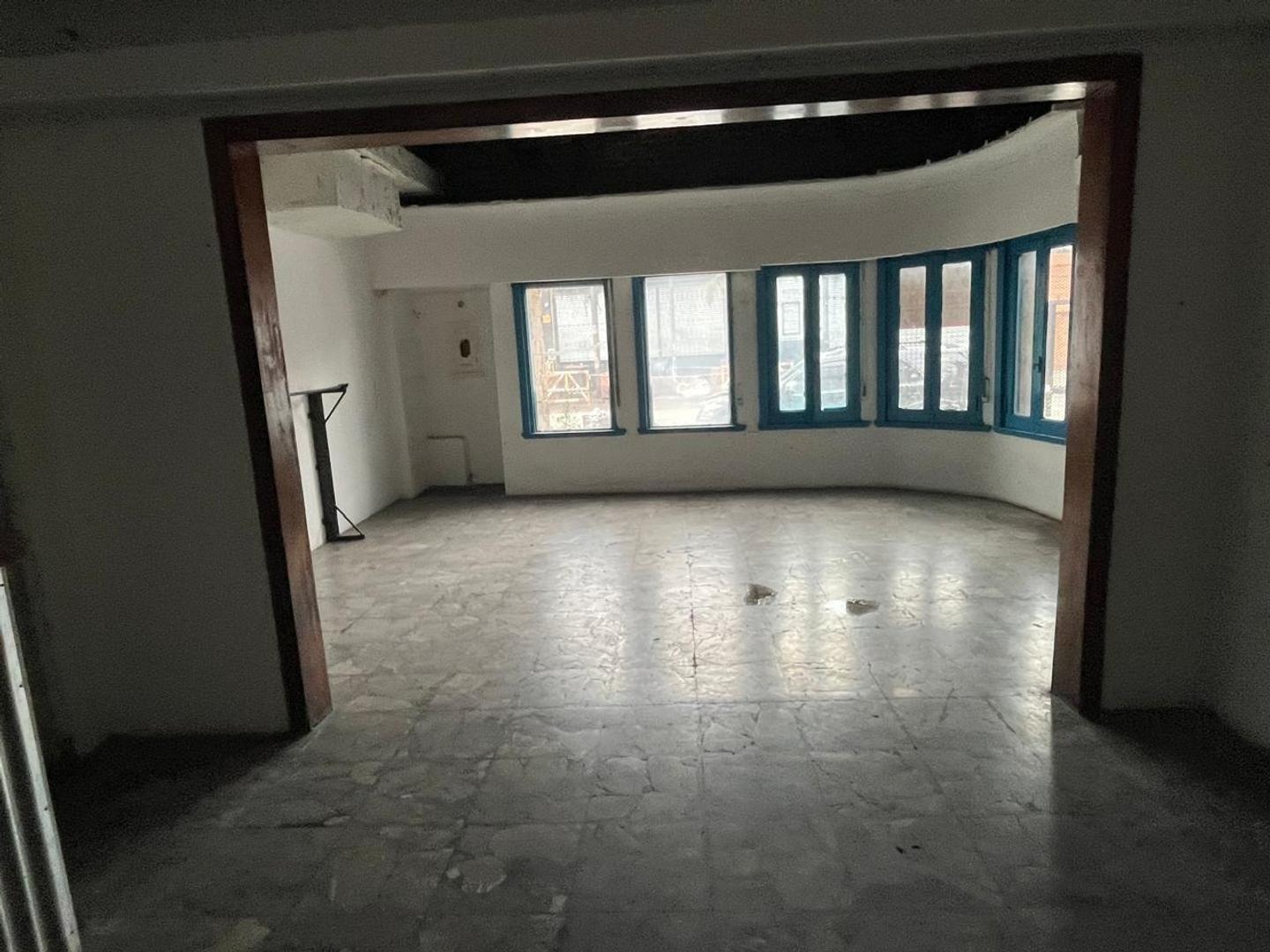LOTE EN VENTA IDEAL USO COMERCIAL