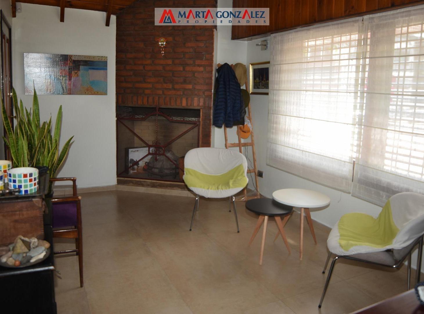 Foto de villa sarmiento cinco ambientes fondo libre cochera cubierta, imagen 3