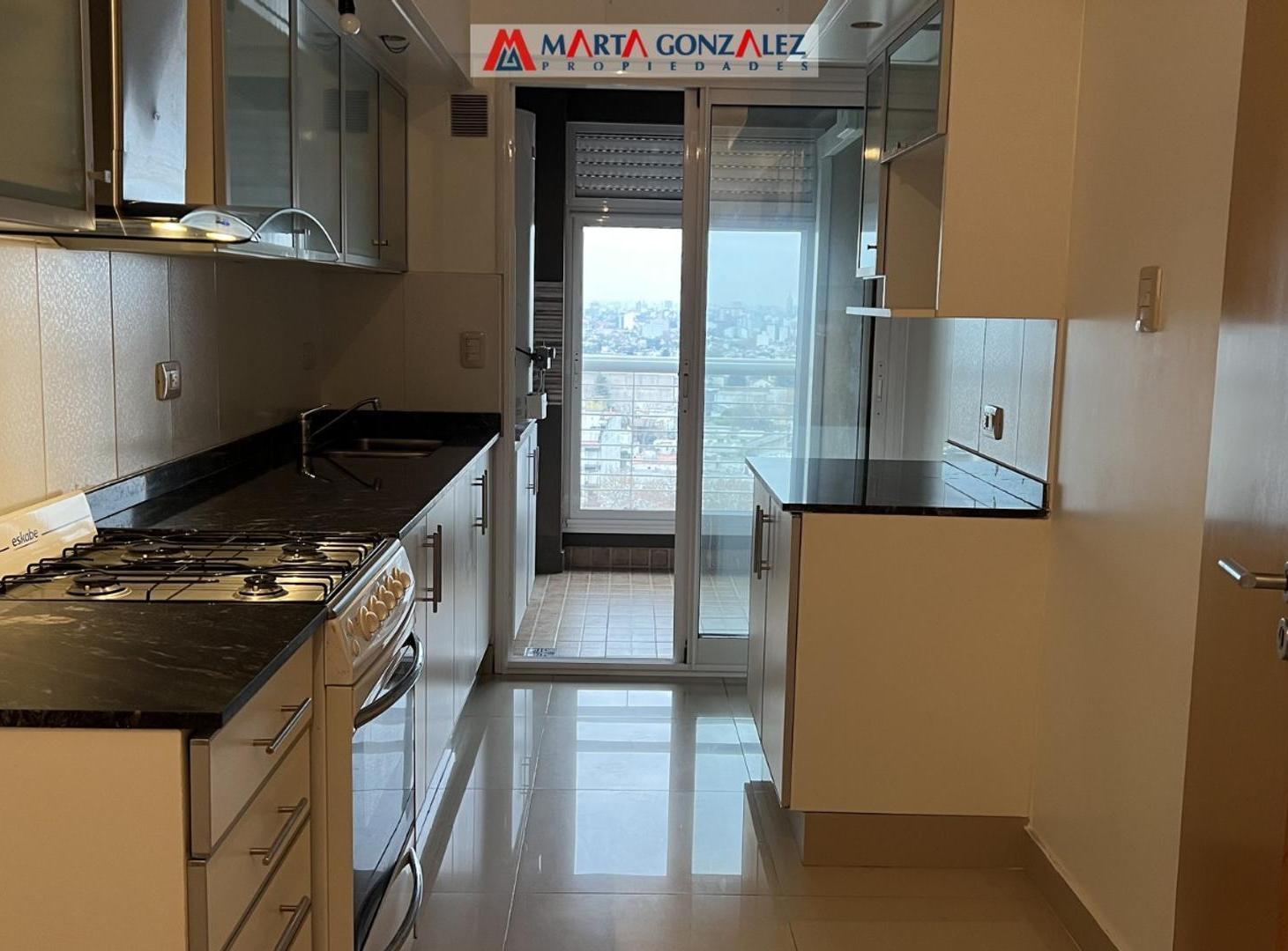 Foto de 3 AMBIENTES AL FRENTE CON BALCÓN, COCHERA Y AMENITIES, imagen 5