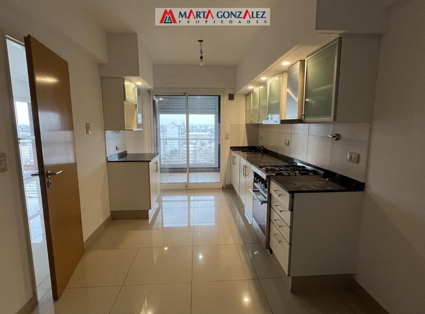 Foto de 3 AMBIENTES AL FRENTE CON BALCÓN, COCHERA Y AMENITIES, imagen 5