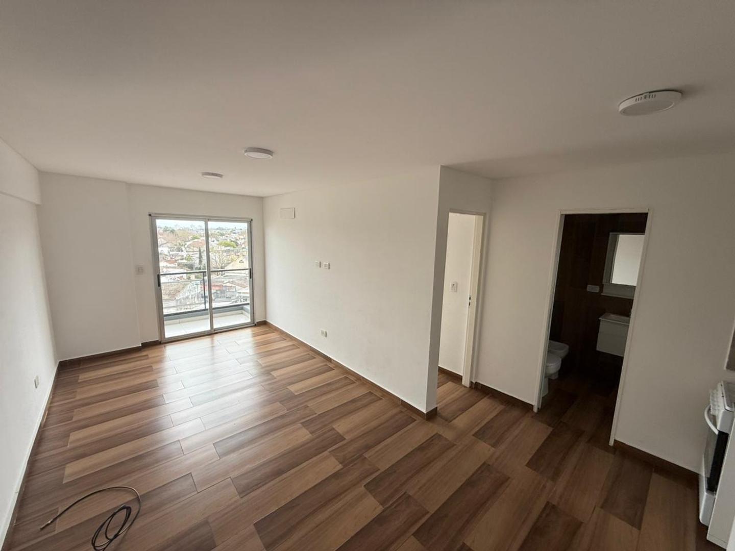 Foto de Departamento dos amb en alquiler Moron, imagen 4