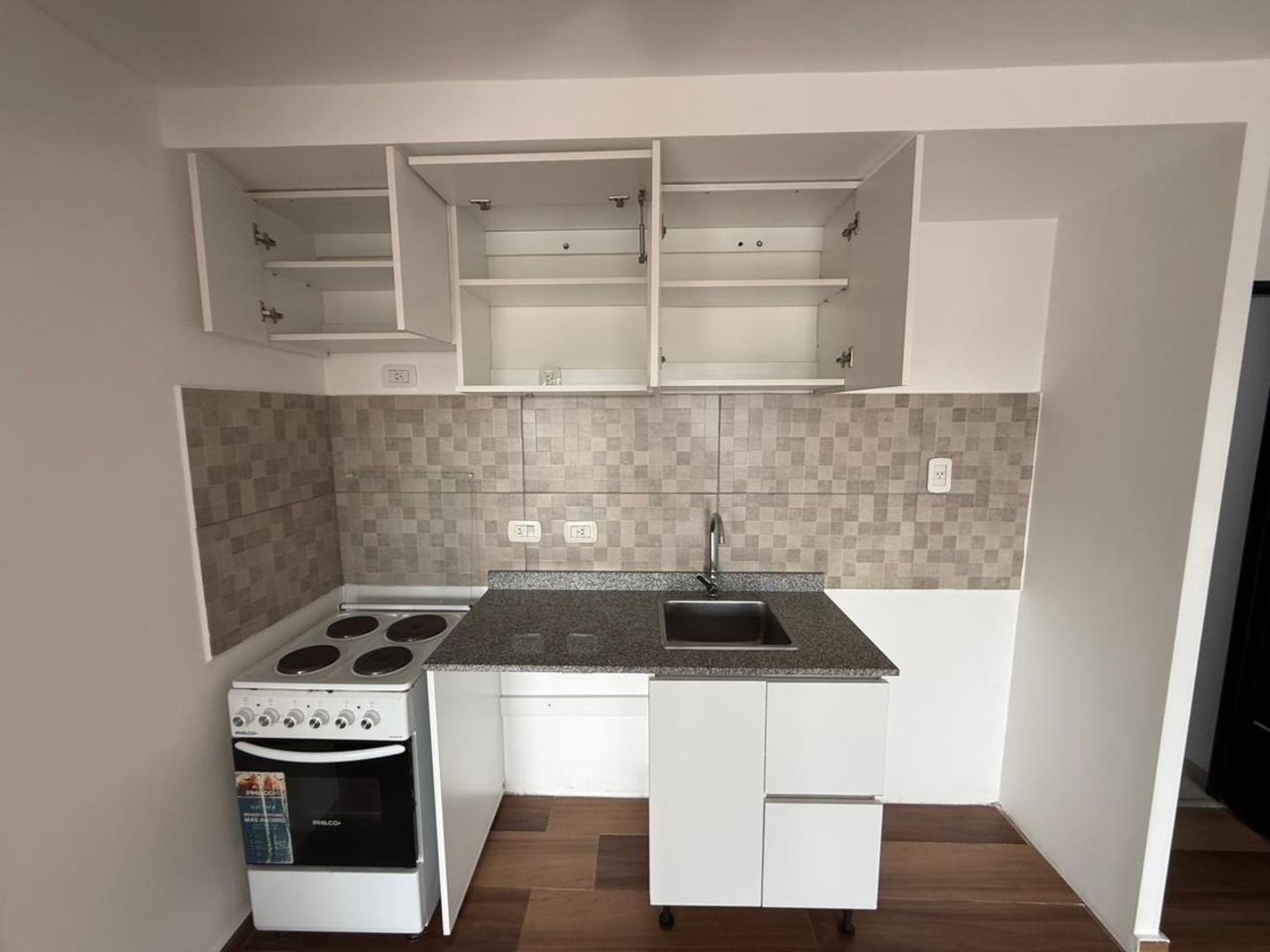 Foto de Departamento dos amb en alquiler Moron, imagen 3