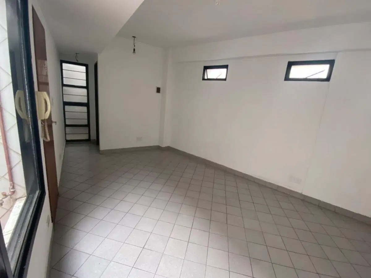Oficina en Alquiler en Ramos Mejia 3