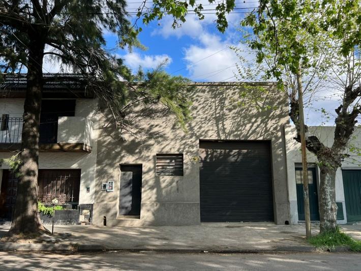 Foto de Galpon en Venta en Ciudadela, imagen 1