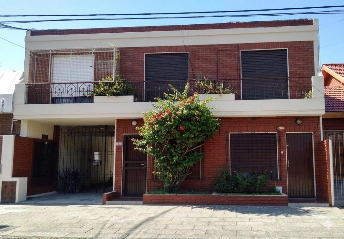 Foto de PH en Venta en Villa Luzuriaga, imagen 5