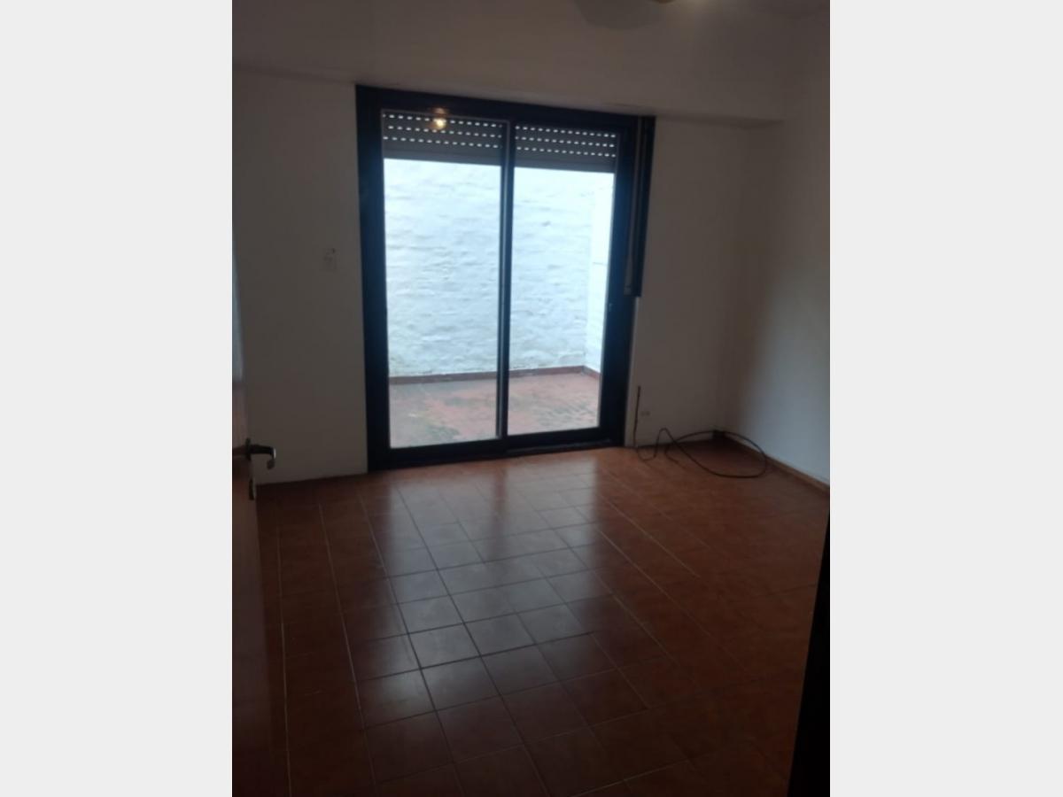 Foto de PH en Venta en Villa Luzuriaga, imagen 4