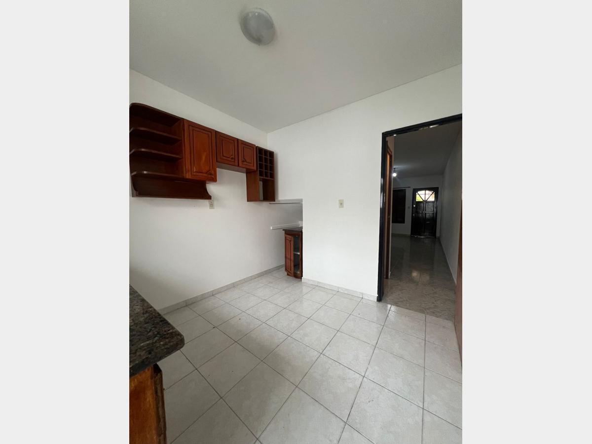 Foto de PH en Venta en Villa Luzuriaga, imagen 3